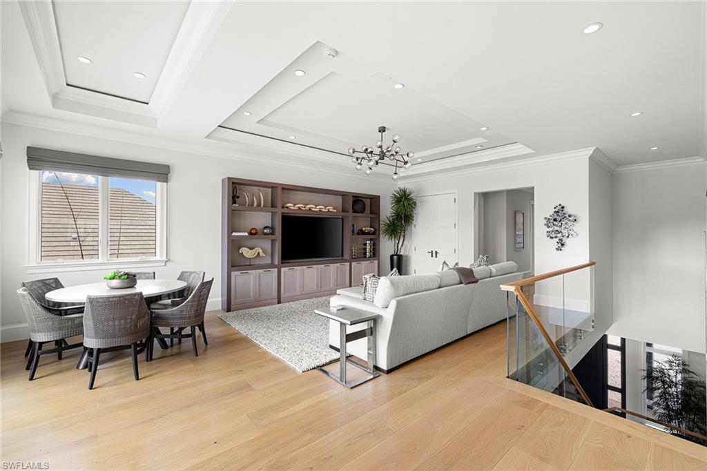 OLDE NAPLES - Residential