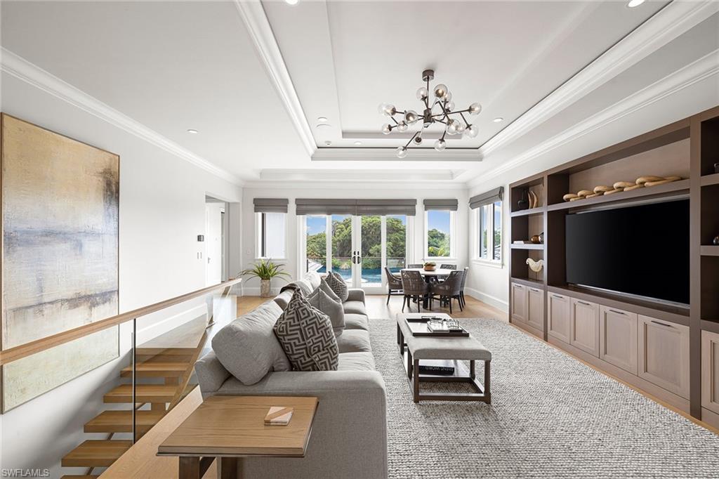 OLDE NAPLES - Residential