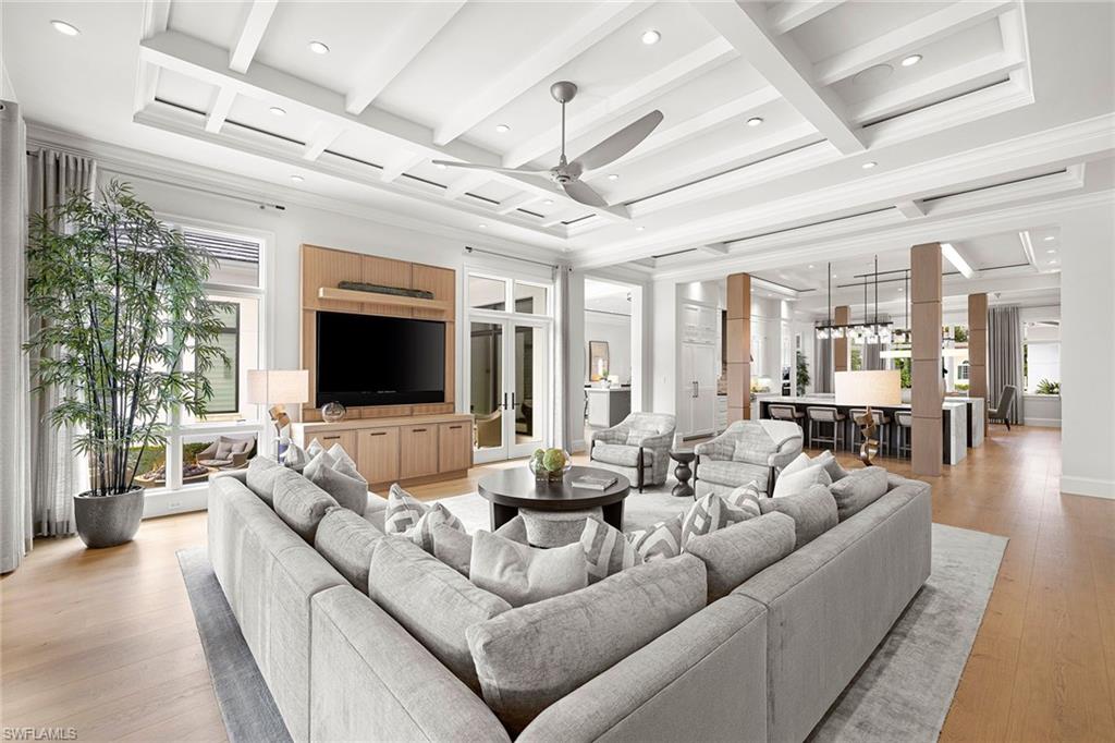 OLDE NAPLES - Residential