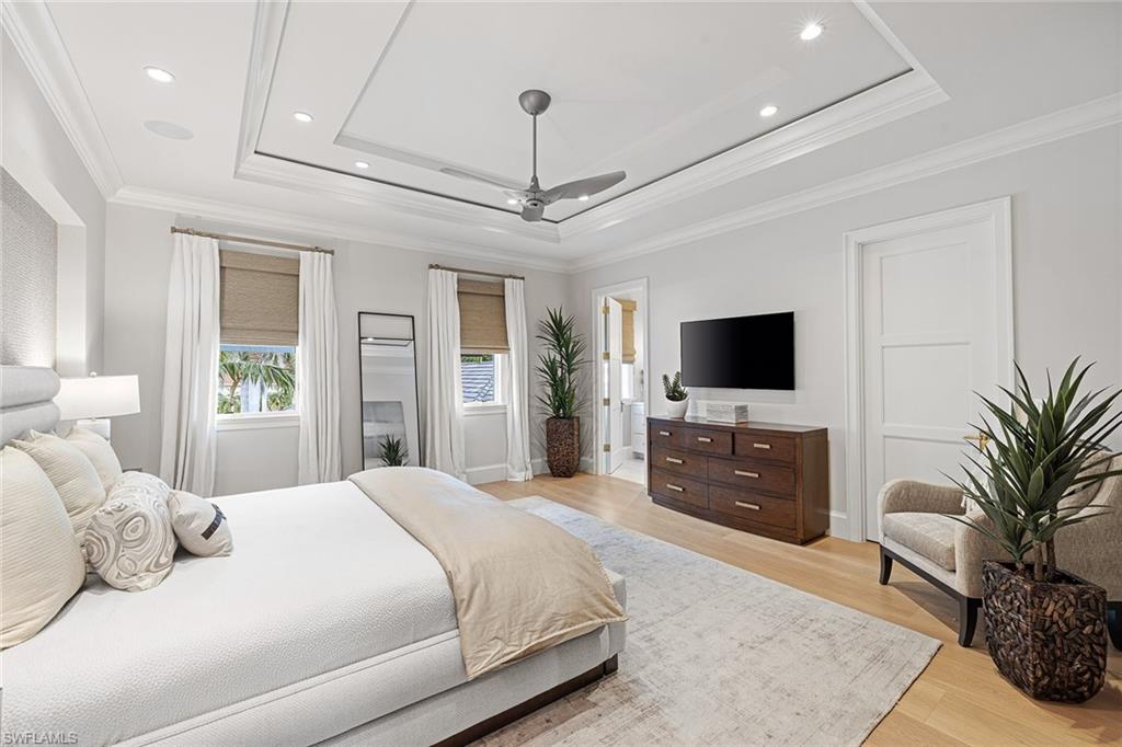 OLDE NAPLES - Residential