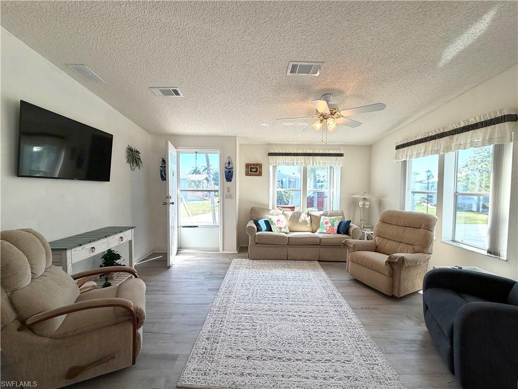 RIVERWOODS PLANTATION - Residential