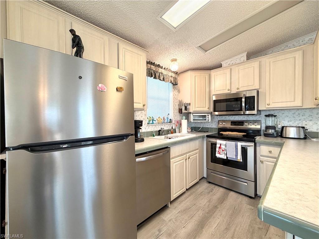 RIVERWOODS PLANTATION - Residential