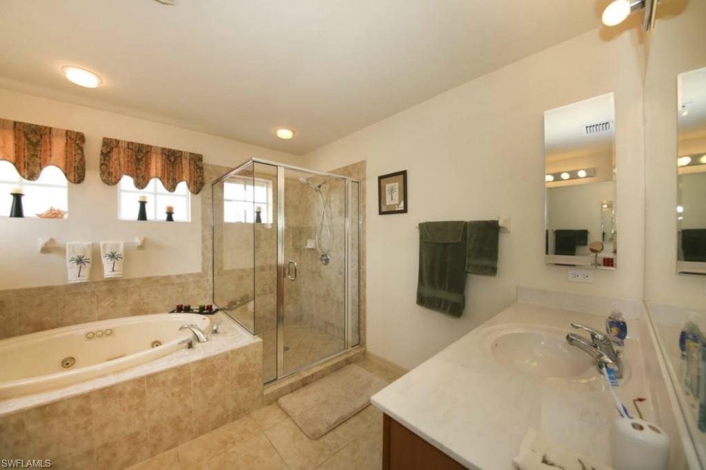 CASA DEL LAGO - Residential