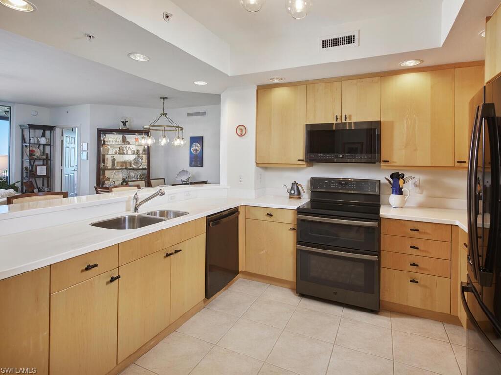 NAVONA AT THE COLONY - Residential