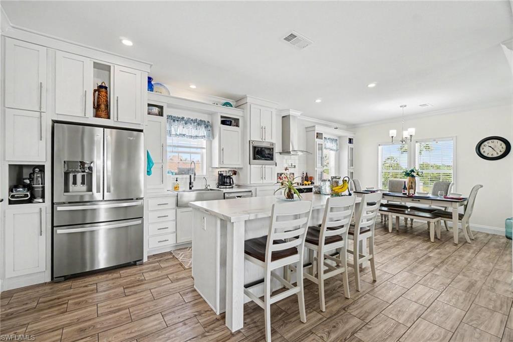 BAYSIDE ESTATES - Residential