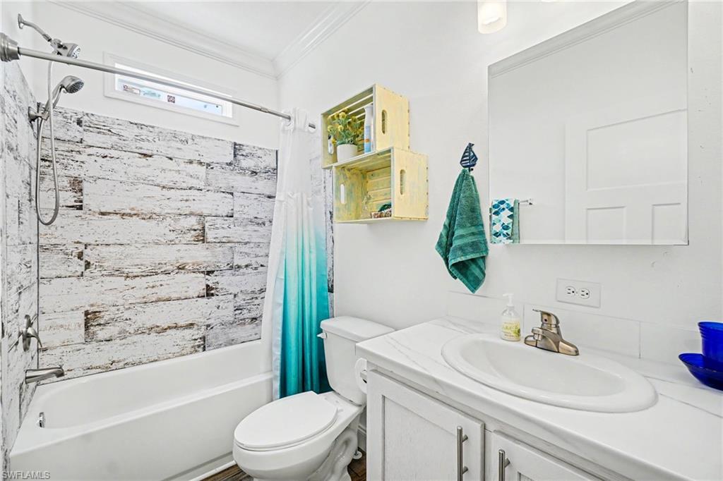 BAYSIDE ESTATES - Residential