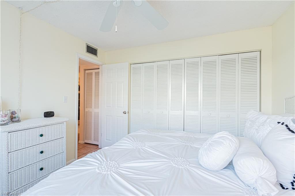 GLADES COUNTRY CLUB - Residential