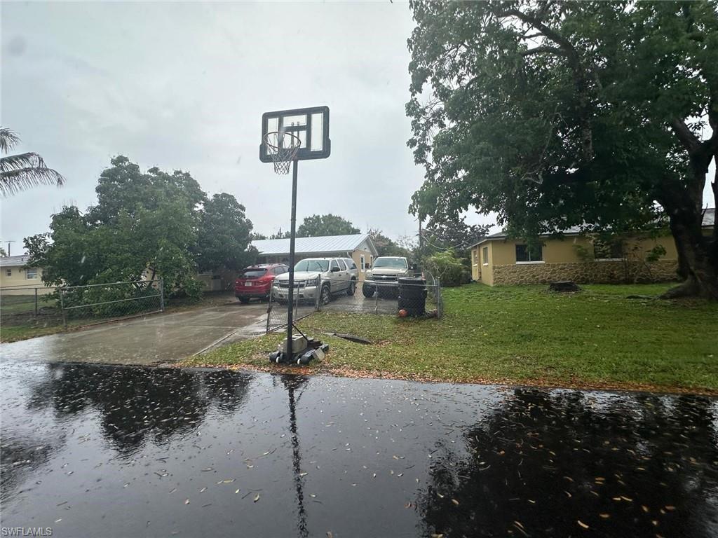 FORT MYERS SHORES - Residential