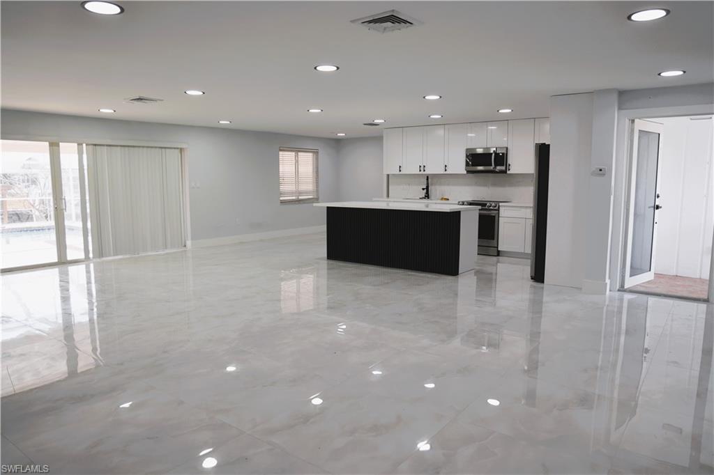 PORT CHARLOTTE - Residential