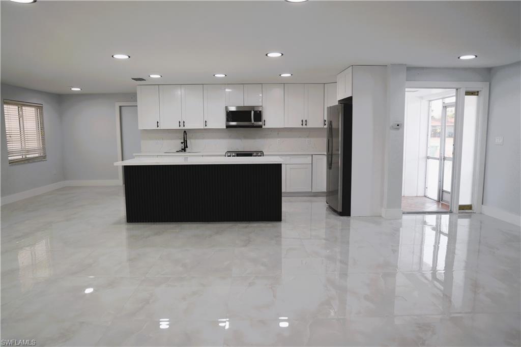 PORT CHARLOTTE - Residential