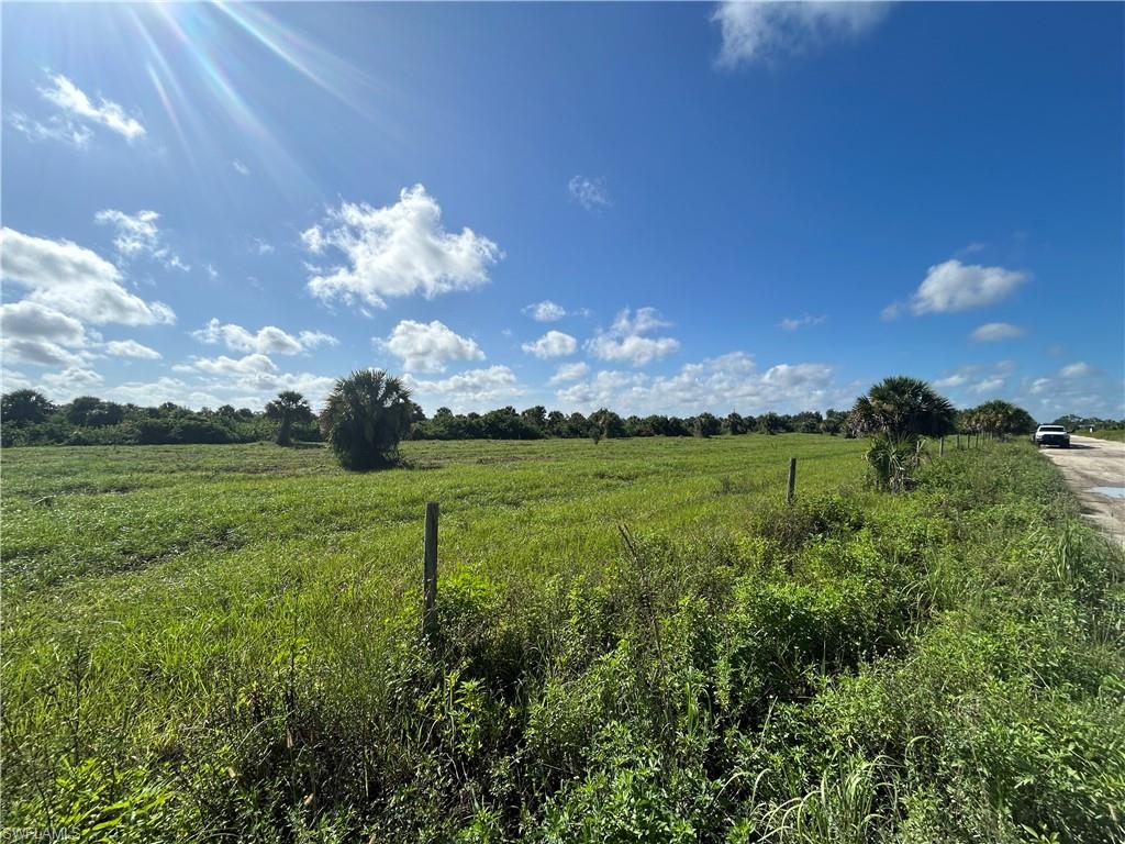 CHARLOTTE RANCHETTES - Land