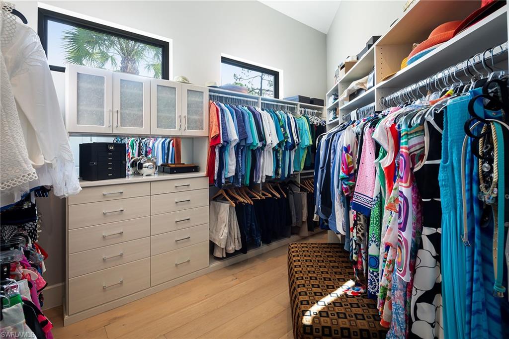 COLLIERS RESERVE - Residential