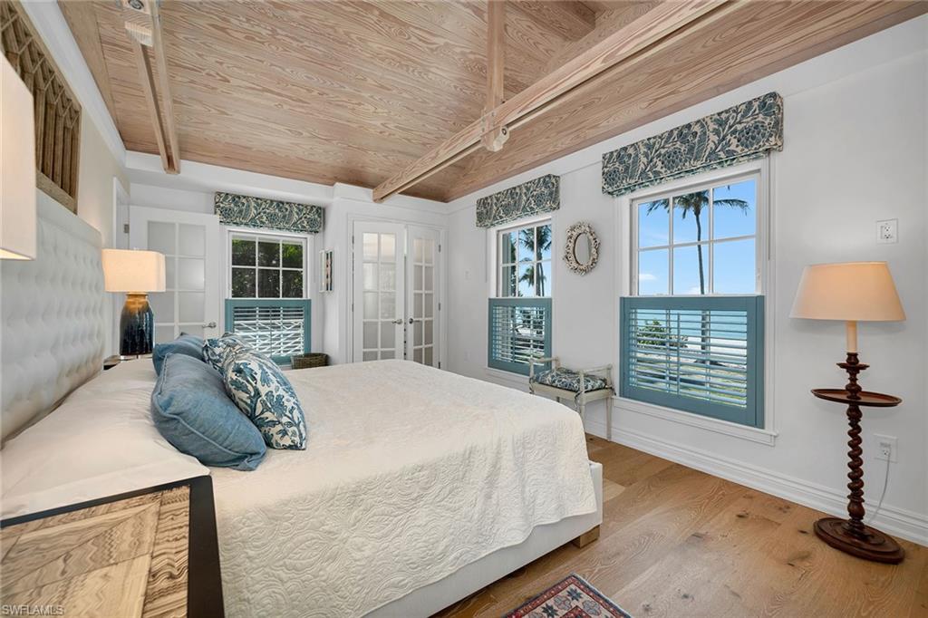 OLDE NAPLES - Residential