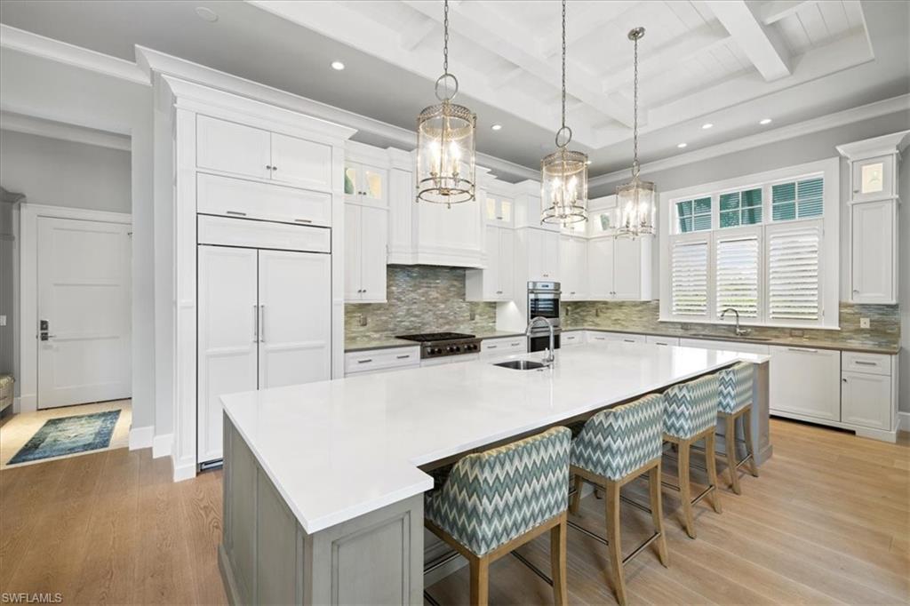 MOORINGS - Residential