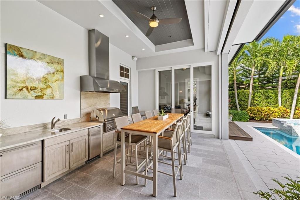 MOORINGS - Residential