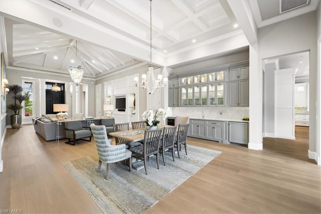 MOORINGS - Residential