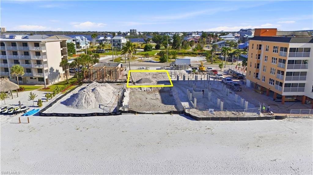 ISLAND SHORES - Land