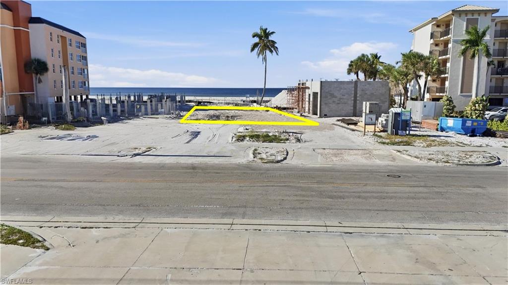 ISLAND SHORES - Land