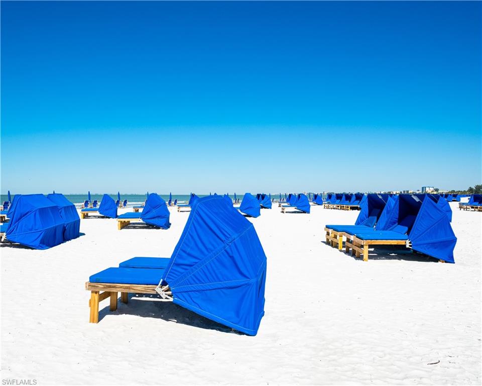 ISLAND SHORES - Land