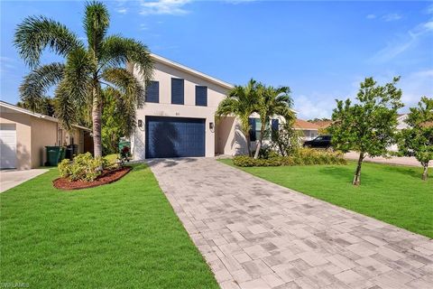 811 108th AVE N NAPLES FL 34108
