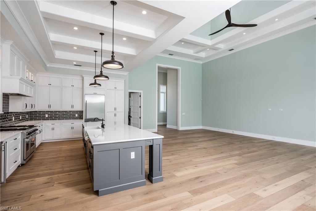 ROYAL HARBOR - Residential