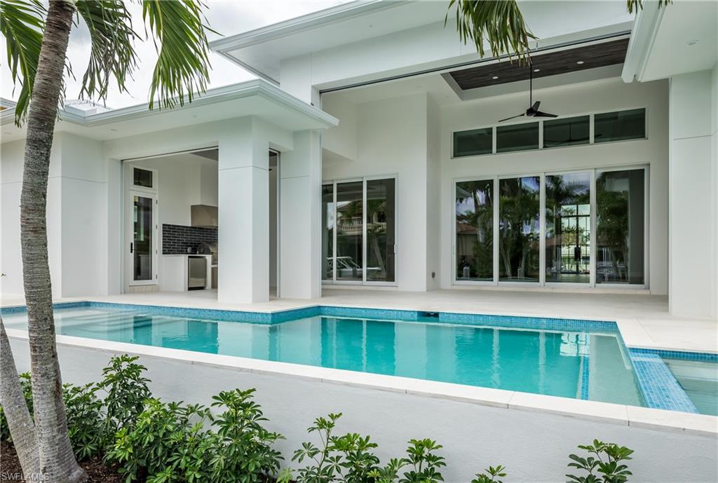 ROYAL HARBOR - Residential