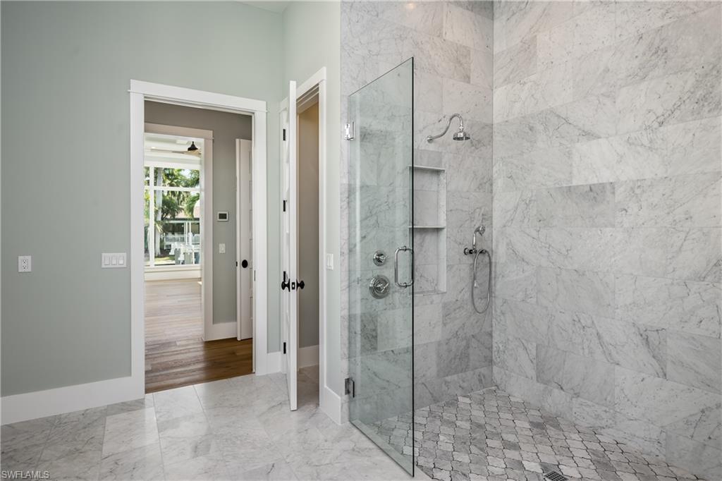 ROYAL HARBOR - Residential