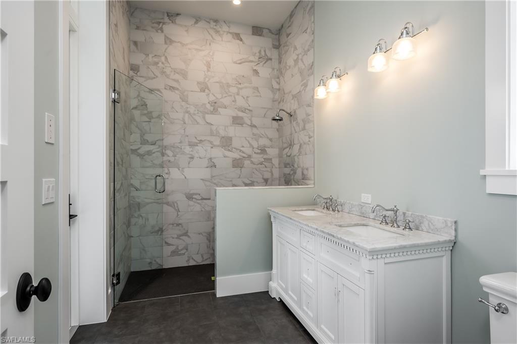 ROYAL HARBOR - Residential