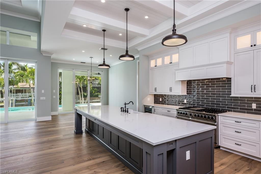 ROYAL HARBOR - Residential