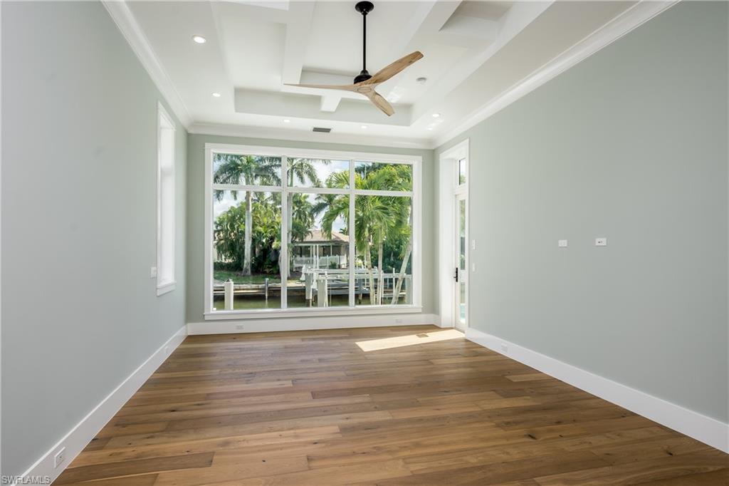 ROYAL HARBOR - Residential