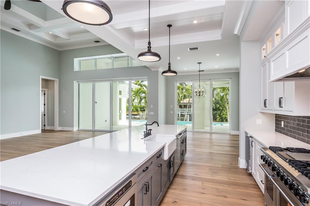 ROYAL HARBOR - Residential