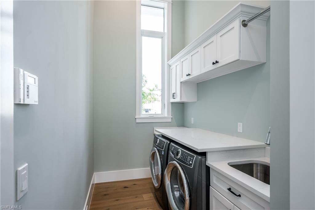 ROYAL HARBOR - Residential