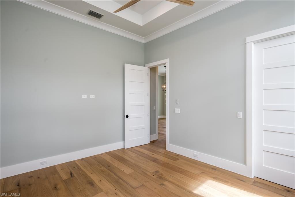 ROYAL HARBOR - Residential