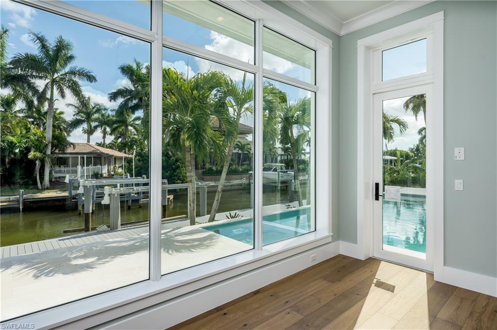 ROYAL HARBOR - Residential