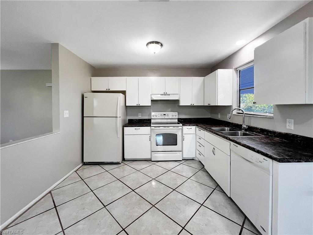 SAN CARLOS PARK - Residential Lease