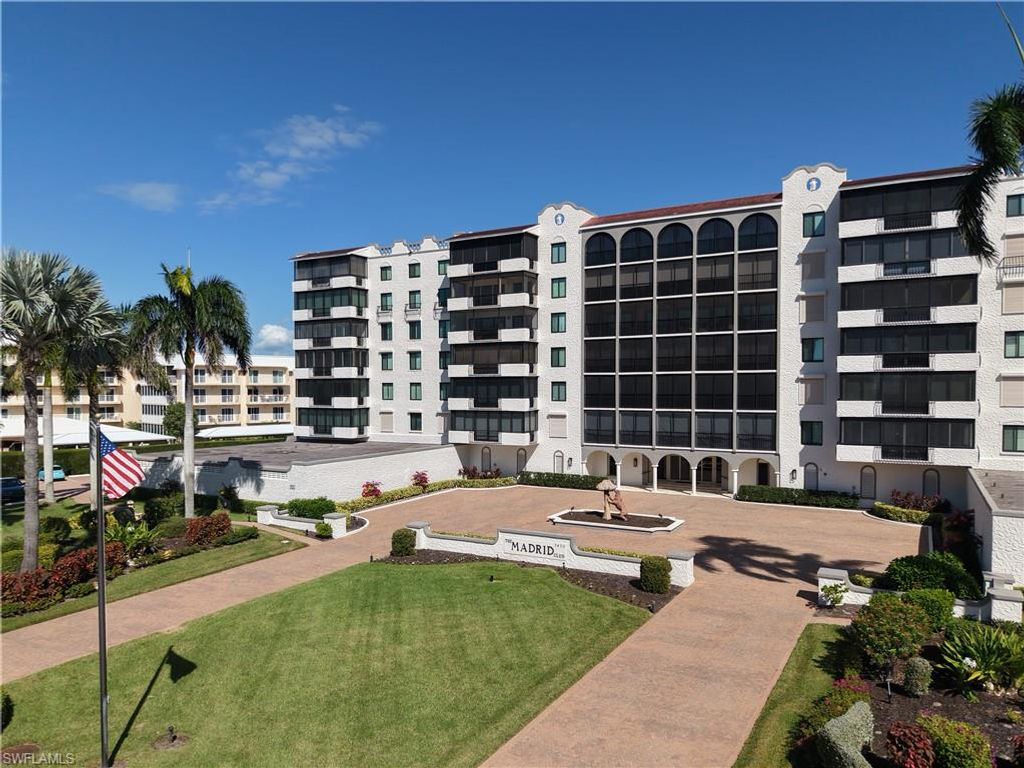 Photo of 3430 Gulf Shore BLVD N #3B, NAPLES, FL 34103 (MLS # 225069498)
