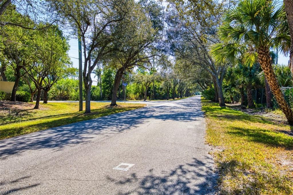 HERITAGE FARMS LAKE ADDN - Residential