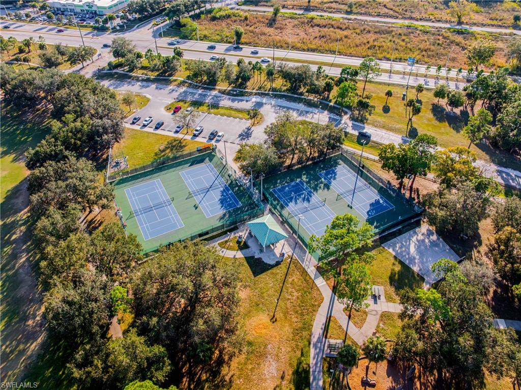 FAIRWAYS CONDO - Residential