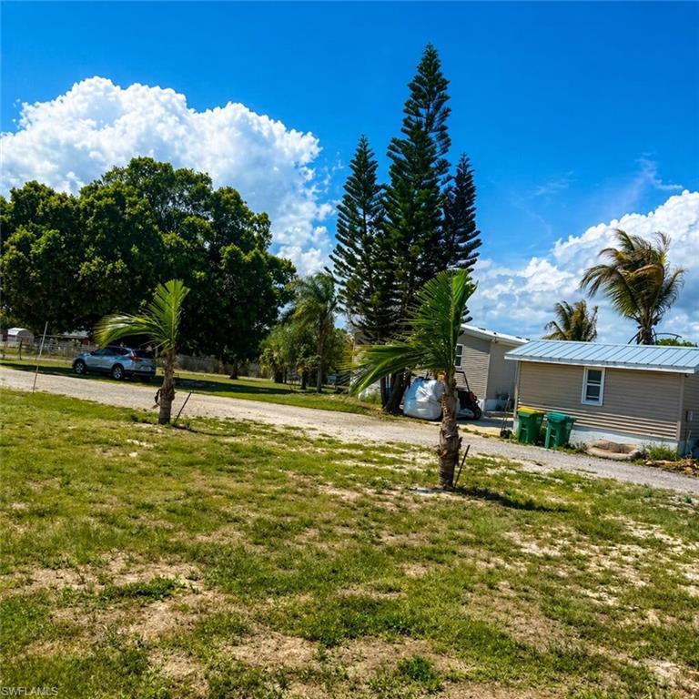 GOLDEN GATE ESTATES - Residential