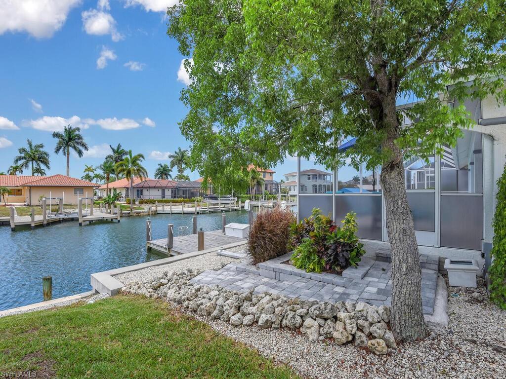 MARCO BEACH - Residential