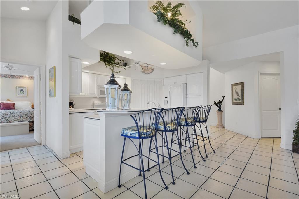 MARCO BEACH - Residential