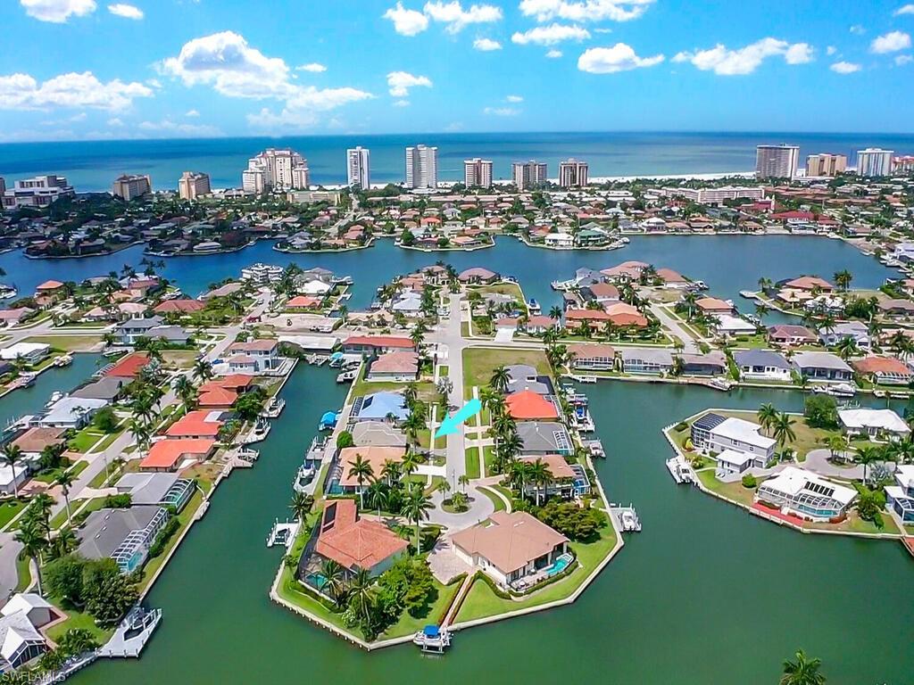 MARCO BEACH - Residential