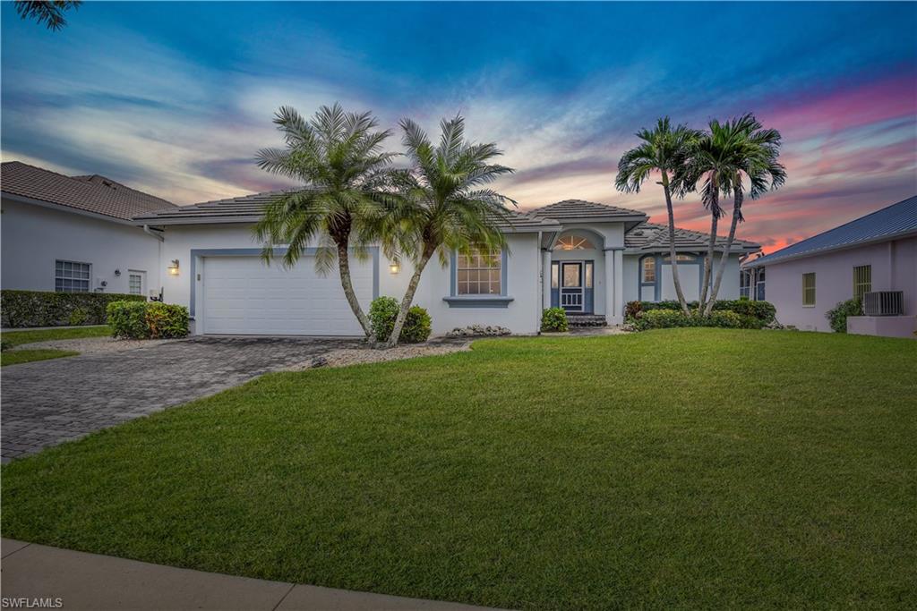 MARCO BEACH - Residential