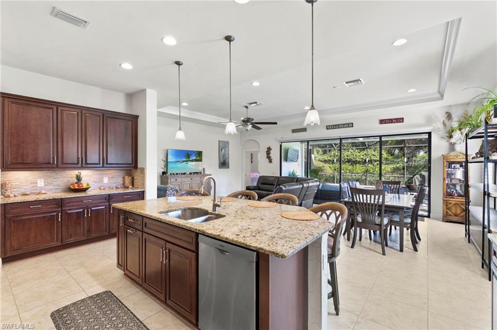 12711 Fairington WAY