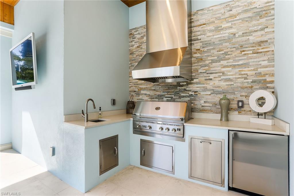 OLDE NAPLES - Residential