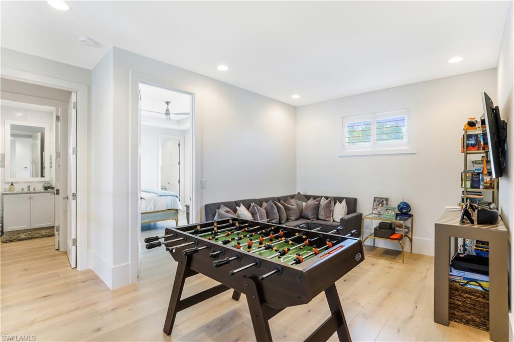 OLDE NAPLES - Residential