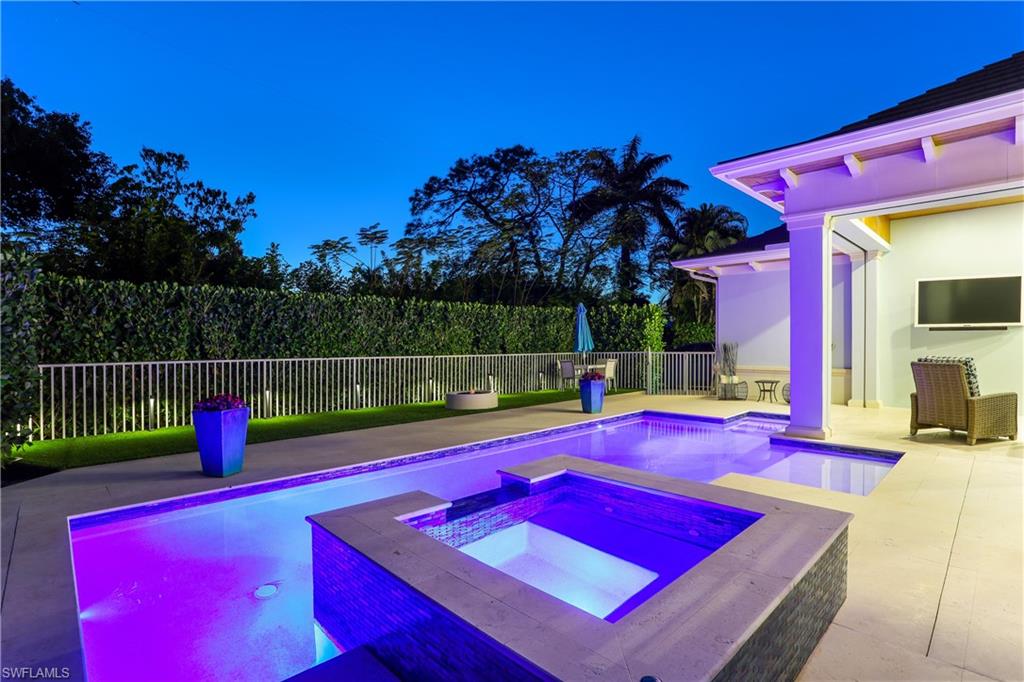 OLDE NAPLES - Residential