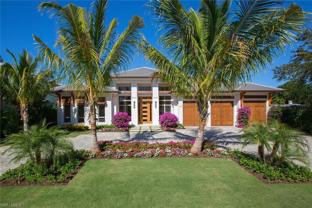 MOORINGS - Residential