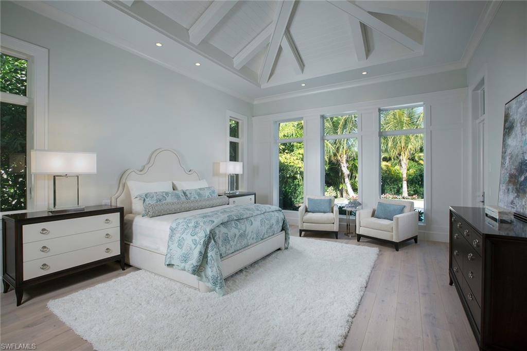 MOORINGS - Residential