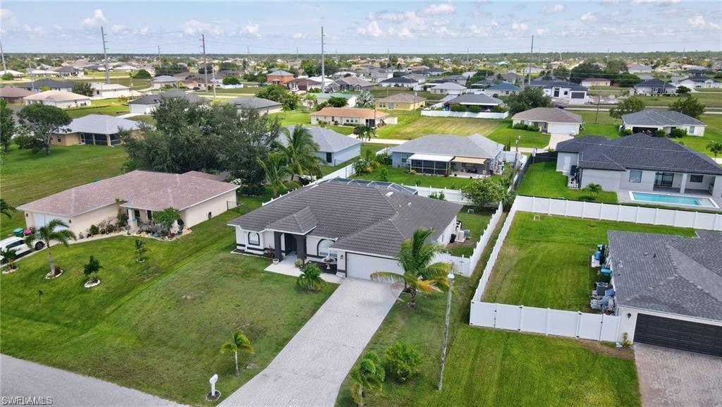 CAPE CORAL - Residential